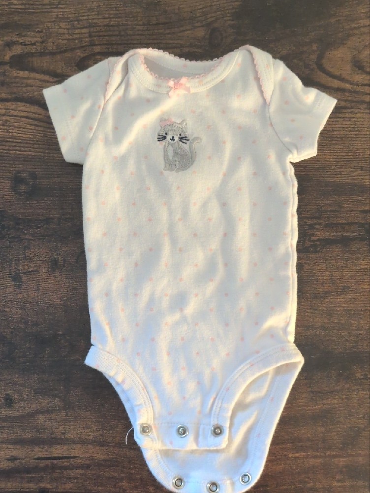 5/$25 Carter's White Baby Onesie Bodysuit Nb